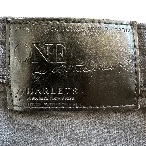 One Teaspoon Black Harlets Distressed Button Fly Shorts Size 22 - Picture 5 of 13